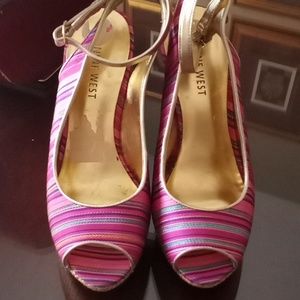 NINE WEST, SUMMER WEDGES